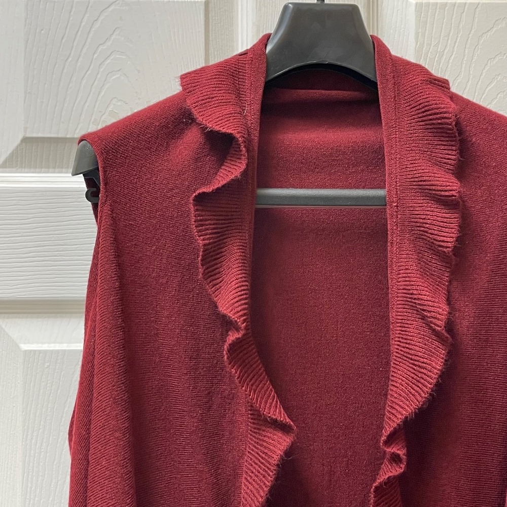 Women's Red Ruffle Trim Sleeveless Vest Open Fly Away Boho Cabincore (Approx M)